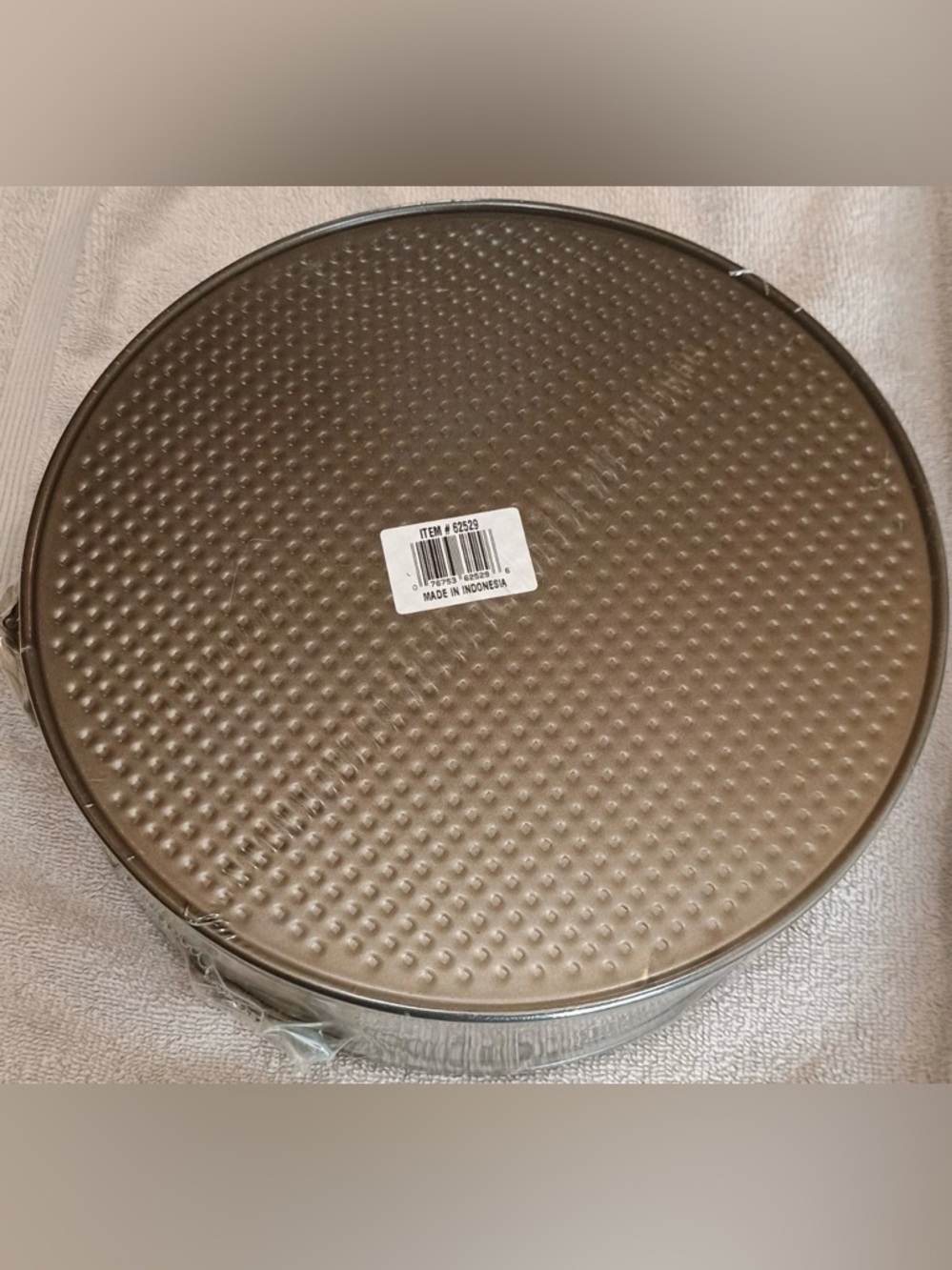 Oneida Professional 3 Piece Springform Set - Picture 7 of 9